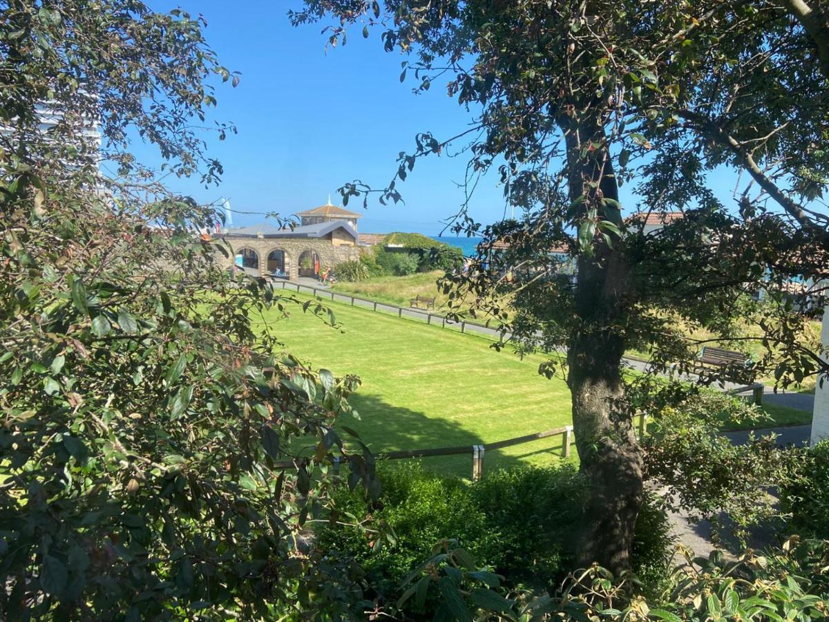 Villa Warwick House - Stunning House With Terrace And Sea Views, Sleeps 11 à Worthing Extérieur photo