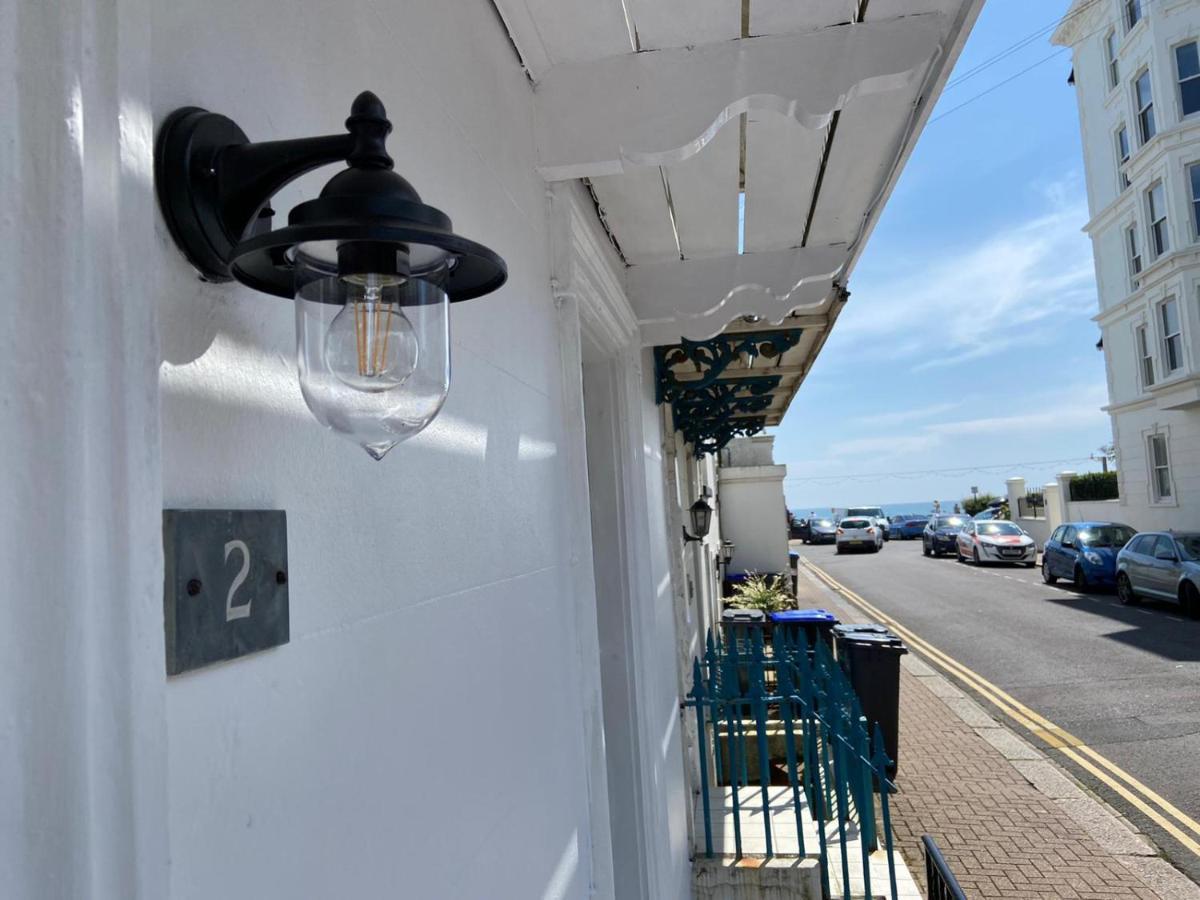 Villa Warwick House - Stunning House With Terrace And Sea Views, Sleeps 11 à Worthing Extérieur photo