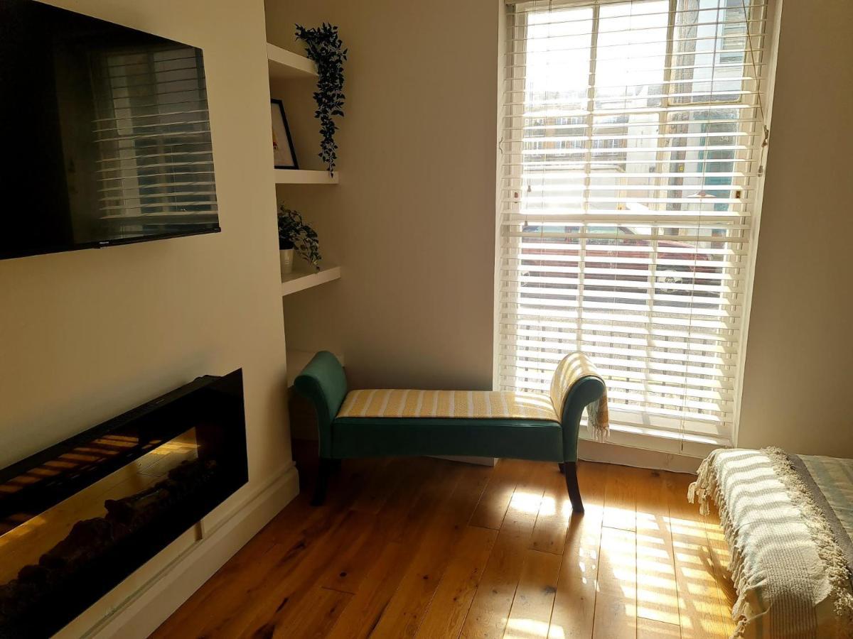 Villa Warwick House - Stunning House With Terrace And Sea Views, Sleeps 11 à Worthing Extérieur photo