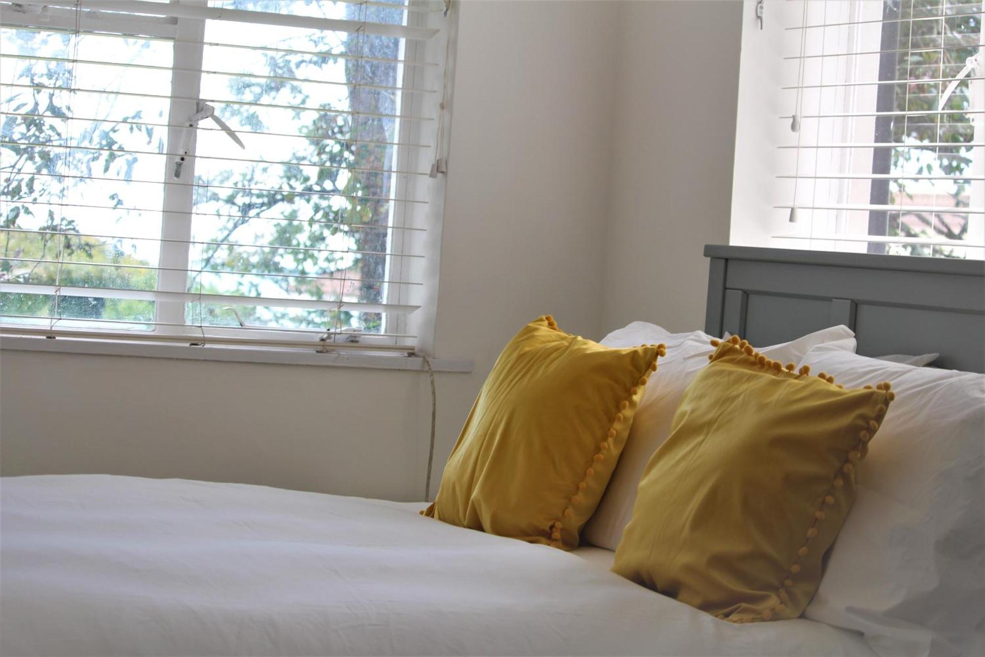 Villa Warwick House - Stunning House With Terrace And Sea Views, Sleeps 11 à Worthing Extérieur photo