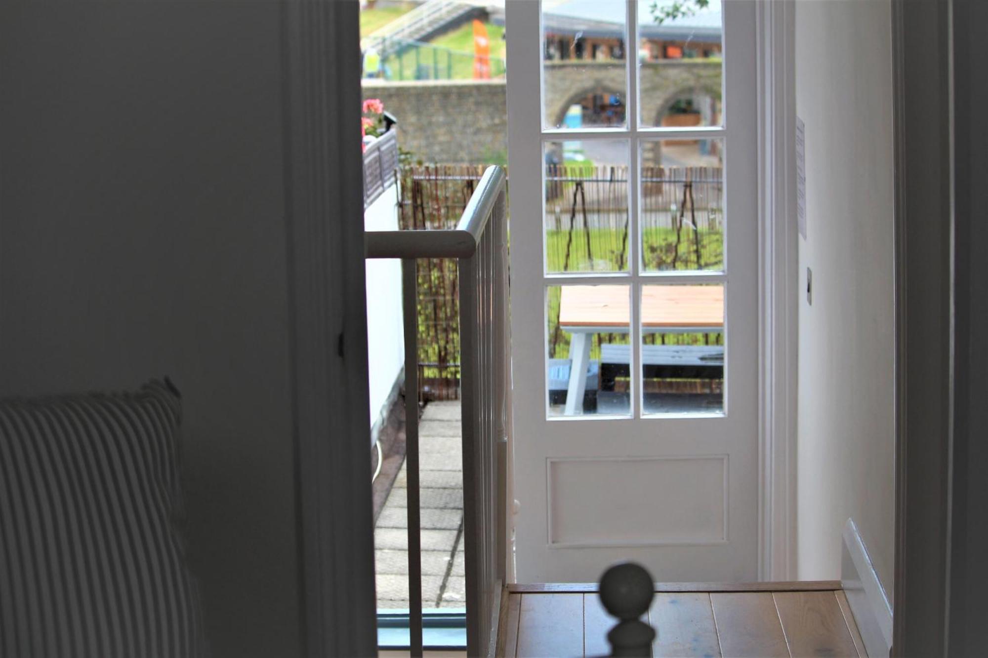 Villa Warwick House - Stunning House With Terrace And Sea Views, Sleeps 11 à Worthing Extérieur photo